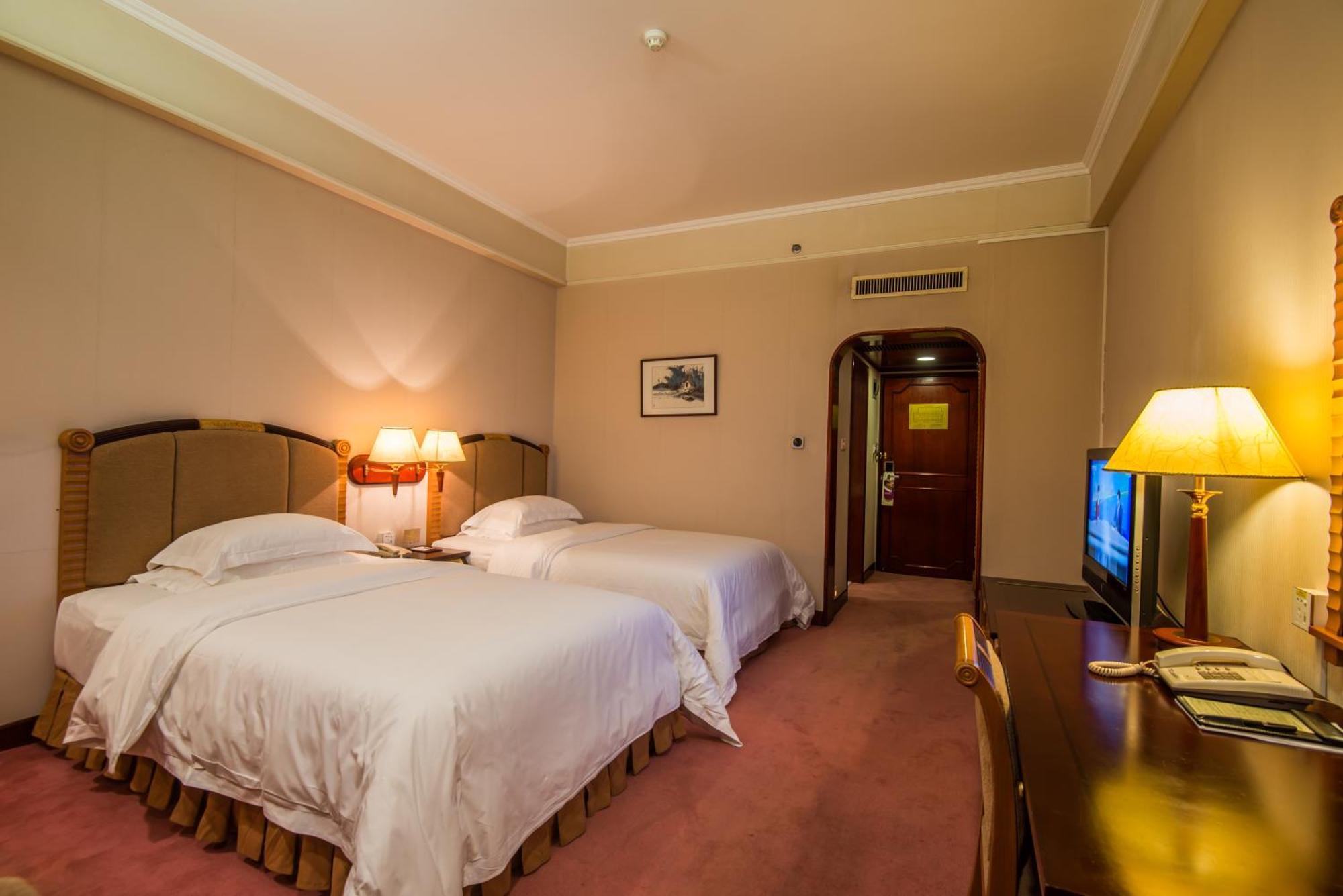 Panyu Hotel Guangzhou Exterior photo